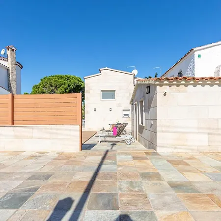 Apart-rent Ter 0031 * Empuriabrava